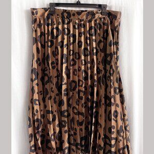 Ava & Viv pleated skirt. Brown black animal polyester, below knee, plus size XXL